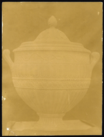 Urn