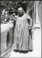 Nadine Helbig in Villa Lante 1908